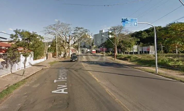 Foto 1 de Lote/Terreno à venda, 2062m² em Teresópolis, Porto Alegre