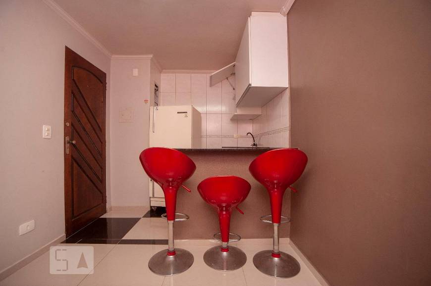 Foto 1 de Apartamento com 1 Quarto para alugar, 28m² em Alto Boqueirão, Curitiba