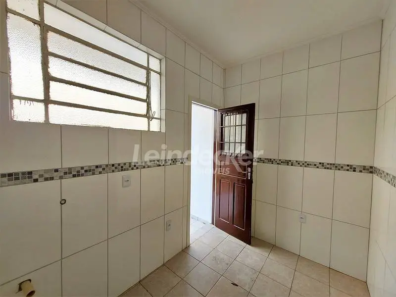 Foto 3 de Apartamento com 1 Quarto para alugar, 47m² em Floresta, Porto Alegre