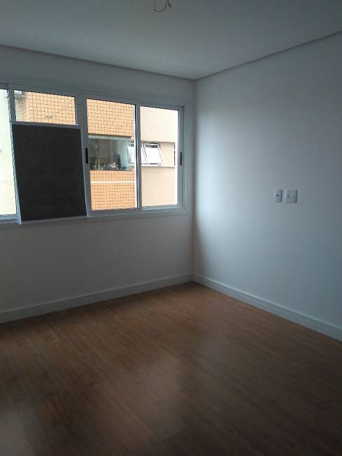 Foto 3 de Apartamento com 1 Quarto à venda, 45m² em Santa Maria Goretti, Porto Alegre