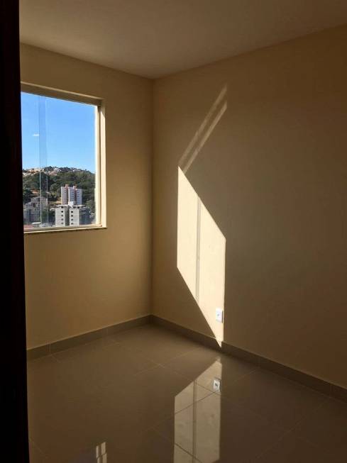 Foto 4 de Apartamento com 2 Quartos à venda, 55m² em Candelaria, Belo Horizonte