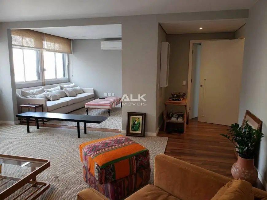 Foto 1 de Apartamento com 2 Quartos para alugar, 180m² em Jardim Paulista, São Paulo