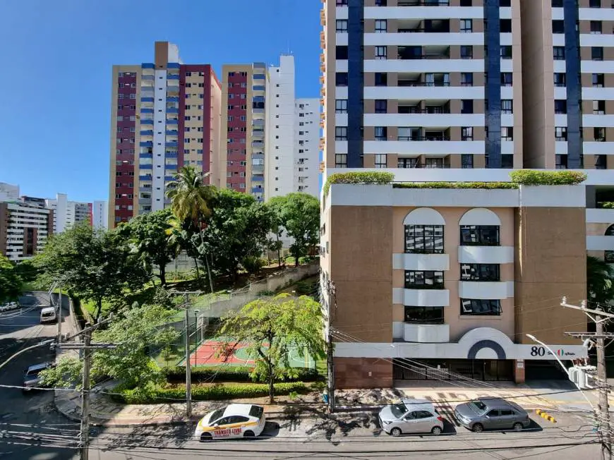 Foto 4 de Apartamento com 2 Quartos à venda, 99m² em Pituba, Salvador