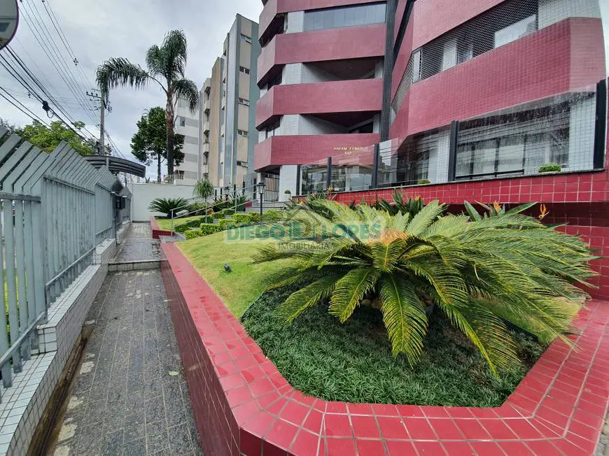 Foto 3 de Apartamento com 3 Quartos à venda, 117m² em Água Verde, Curitiba