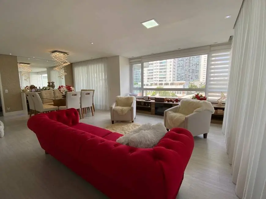 Foto 2 de Apartamento com 3 Quartos para alugar, 225m² em Brooklin, São Paulo