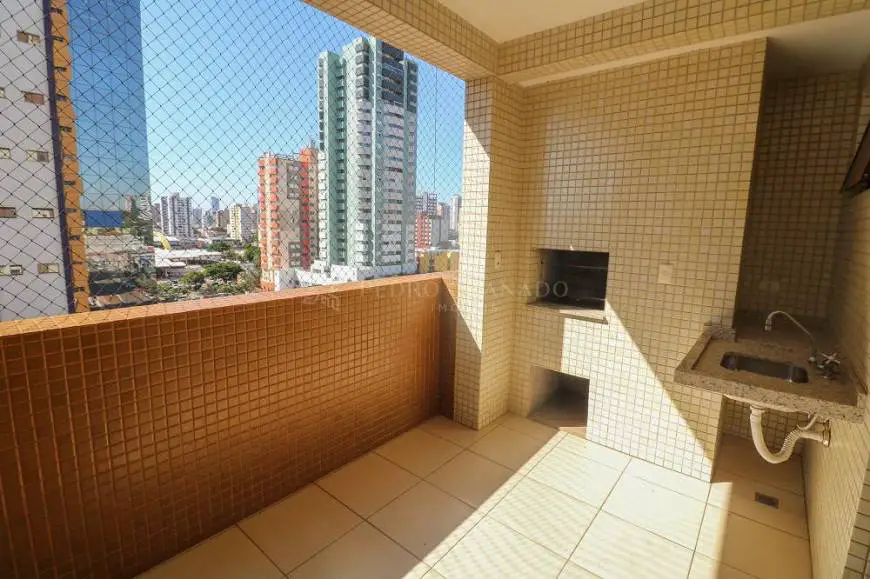 Foto 4 de Apartamento com 3 Quartos para alugar, 129m² em Centro, Maringá