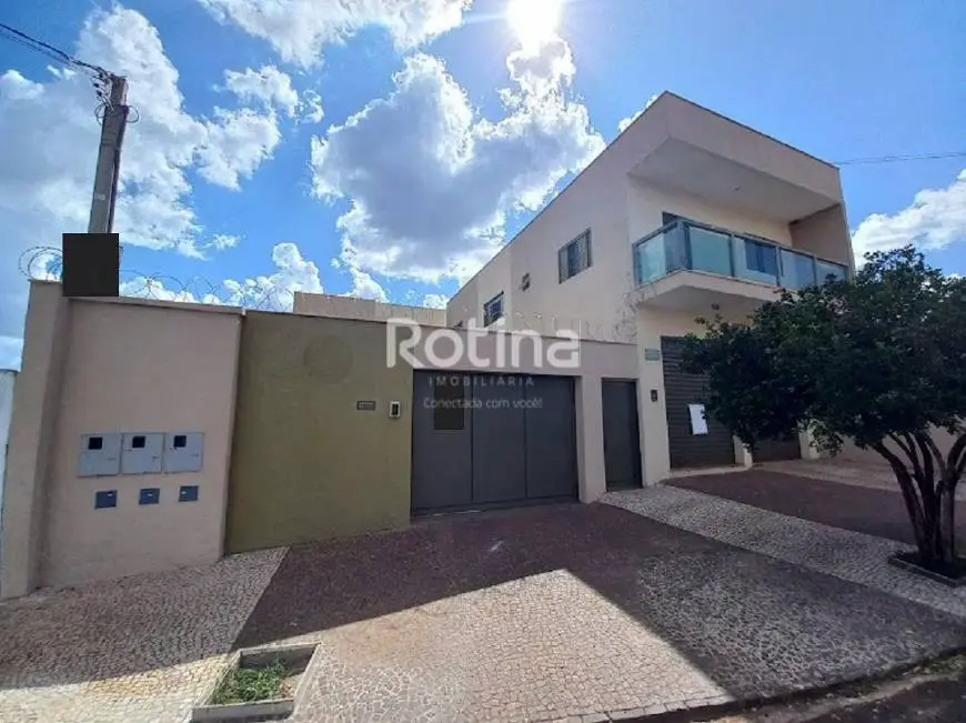 Foto 1 de Apartamento com 3 Quartos para alugar, 98m² em Daniel Fonseca, Uberlândia
