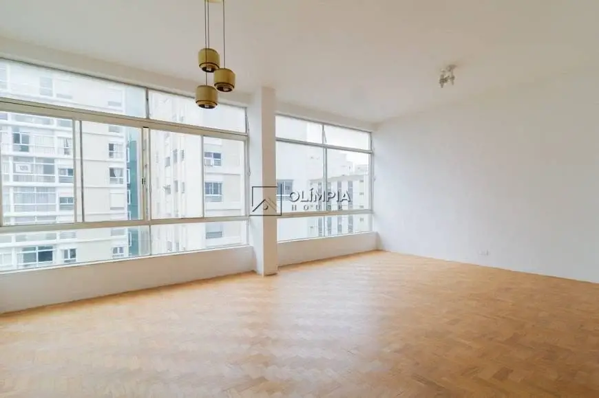 Foto 3 de Apartamento com 3 Quartos para alugar, 153m² em Higienópolis, São Paulo