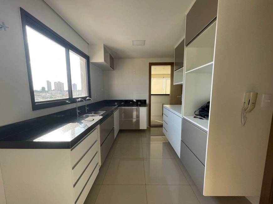 Foto 3 de Apartamento com 3 Quartos à venda, 130m² em São Sebastião, Uberaba