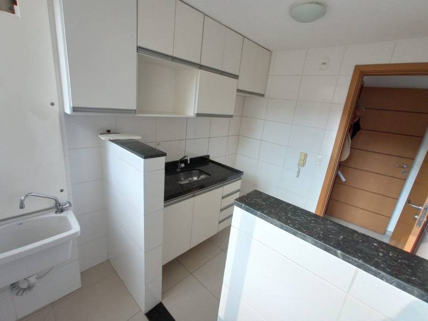 Foto 3 de Apartamento com 3 Quartos à venda, 65m² em Serrano, Belo Horizonte