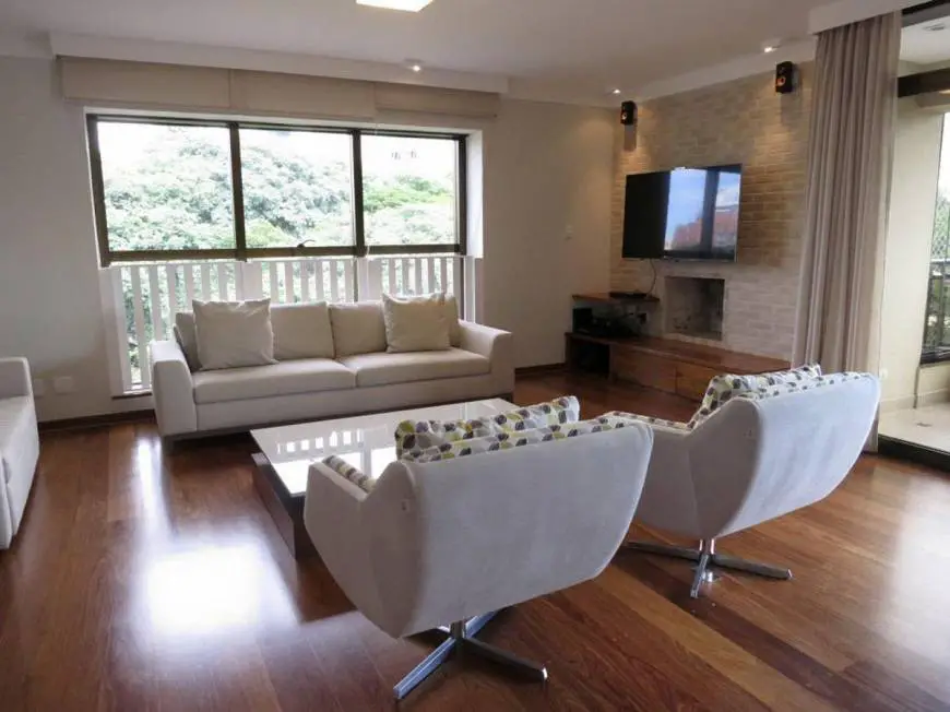 Foto 1 de Apartamento com 3 Quartos à venda, 208m² em Vila Madalena, São Paulo