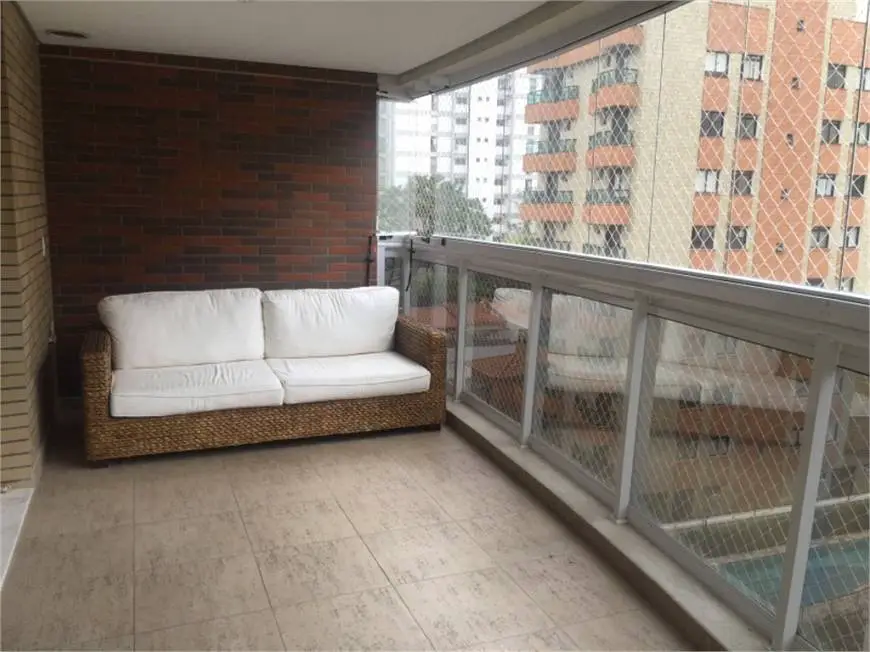 Foto 1 de Apartamento com 3 Quartos para alugar, 166m² em Vila Nova Conceição, São Paulo