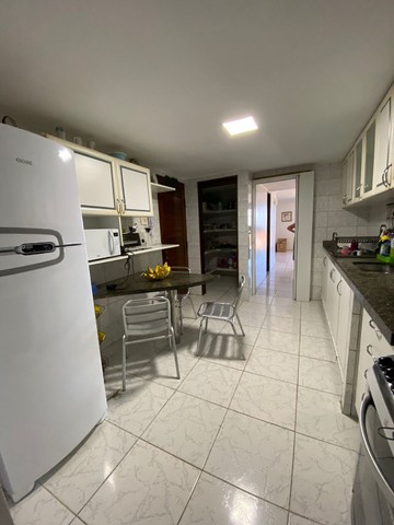 Foto 5 de Apartamento com 4 Quartos à venda, 183m² em Cabo Branco, João Pessoa