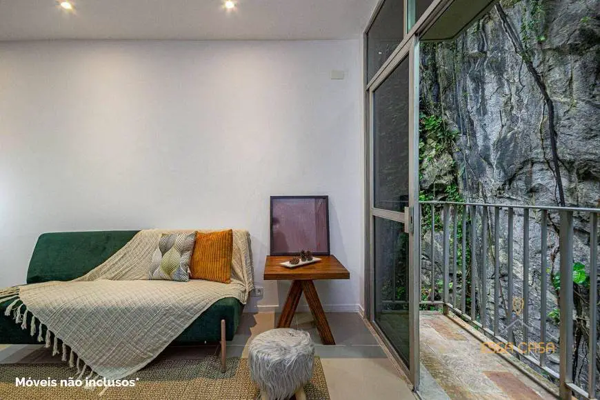 Foto 1 de Apartamento com 4 Quartos à venda, 140m² em Lagoa, Rio de Janeiro