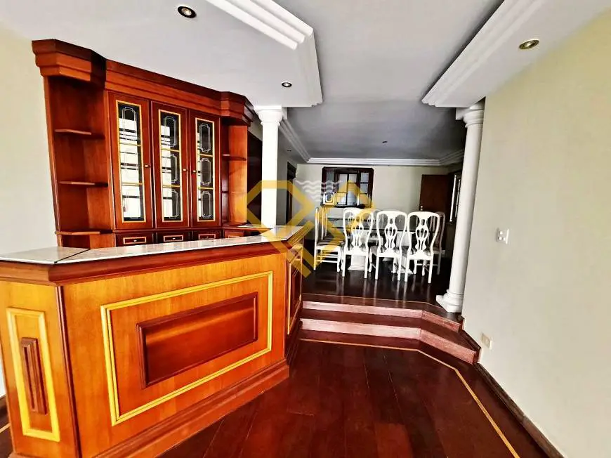 Foto 3 de Apartamento com 4 Quartos à venda, 209m² em Ponta da Praia, Santos