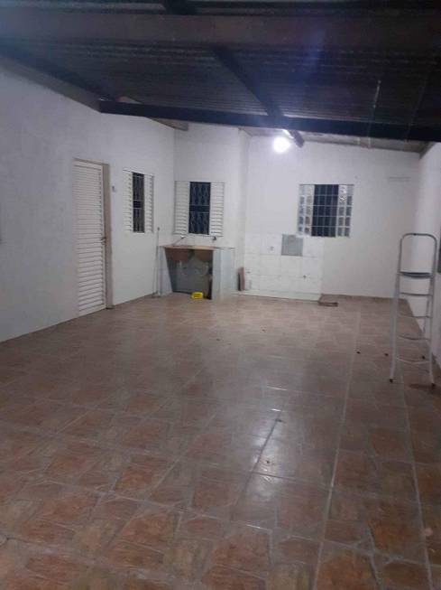 Foto 2 de Casa com 2 Quartos à venda, 15m² em Val de Caes, Belém
