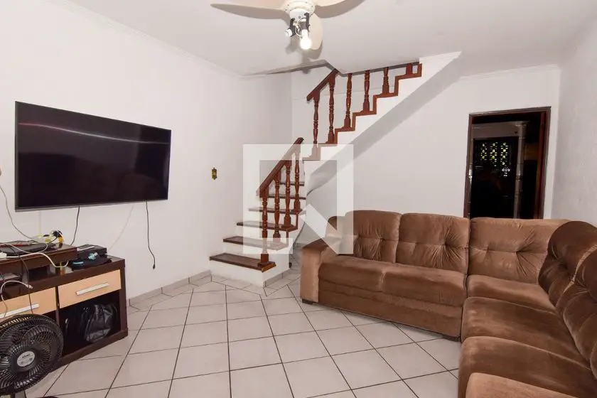 Foto 1 de Casa com 2 Quartos para alugar, 70m² em Vila Santa Rosa, Guarujá