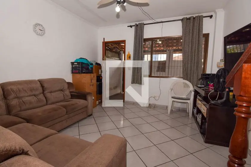 Foto 4 de Casa com 2 Quartos para alugar, 70m² em Vila Santa Rosa, Guarujá