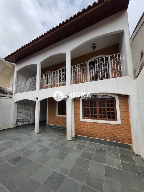 Foto 1 de Casa com 3 Quartos à venda, 228m² em Jardim das Indústrias, São José dos Campos