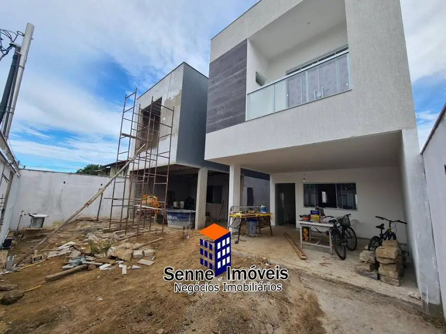 Foto 1 de Casa com 3 Quartos à venda, 182m² em Morada de Laranjeiras, Serra