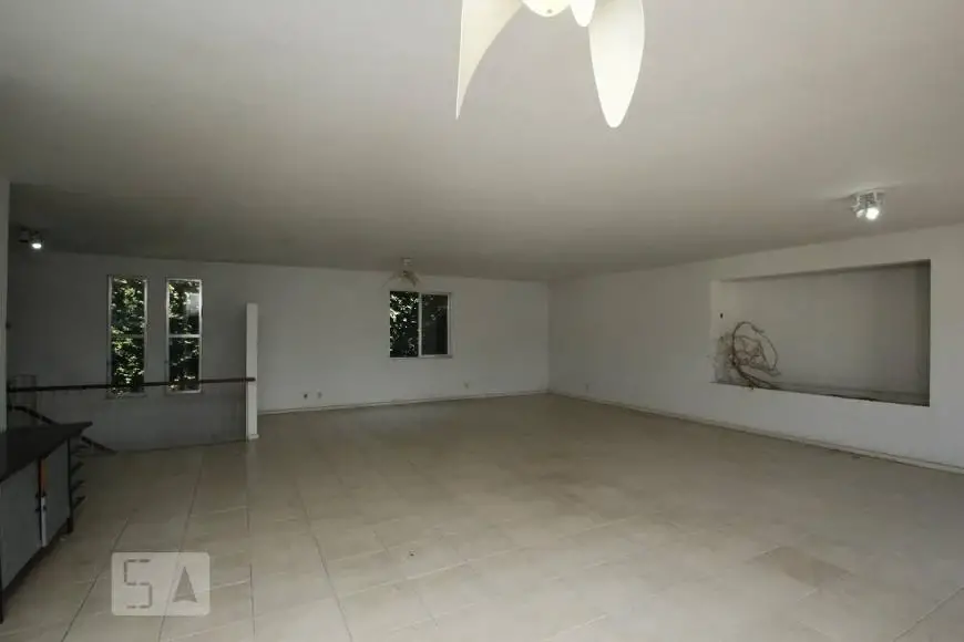 Foto 2 de Casa com 4 Quartos para alugar, 430m² em Laranjeiras, Rio de Janeiro