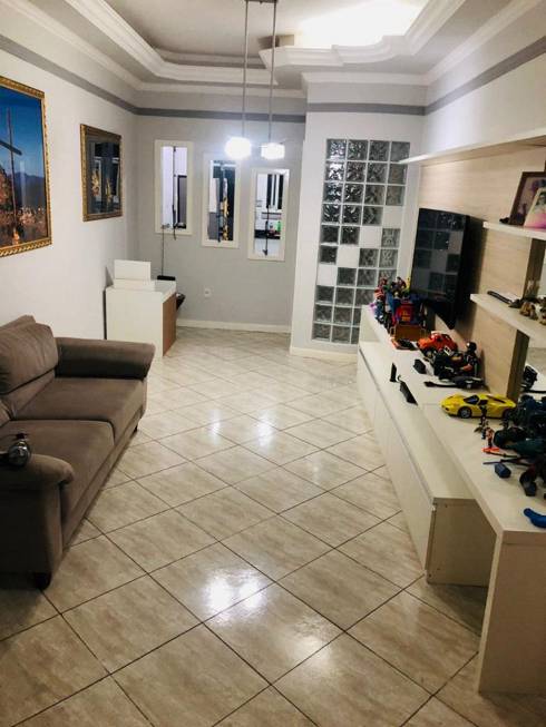 Foto 1 de Casa com 4 Quartos à venda, 225m² em Marambaia, Belém