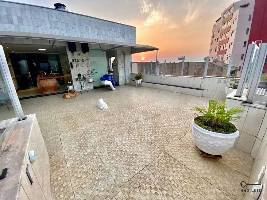 Foto 1 de Cobertura com 4 Quartos à venda, 255m² em Ouro Preto, Belo Horizonte