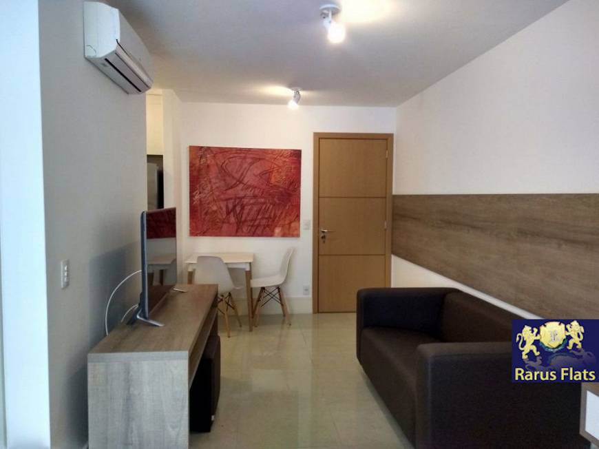 Foto 1 de Flat com 1 Quarto à venda, 38m² em Itaim Bibi, São Paulo