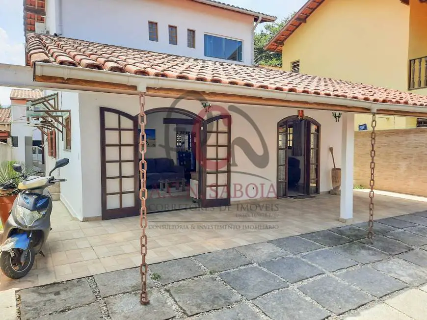 Foto 2 de Sobrado com 4 Quartos à venda, 261m² em Barra da Lagoa, Ubatuba