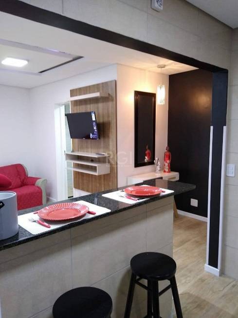 Foto 1 de Apartamento com 1 Quarto à venda, 35m² em Jardim Lindóia, Porto Alegre