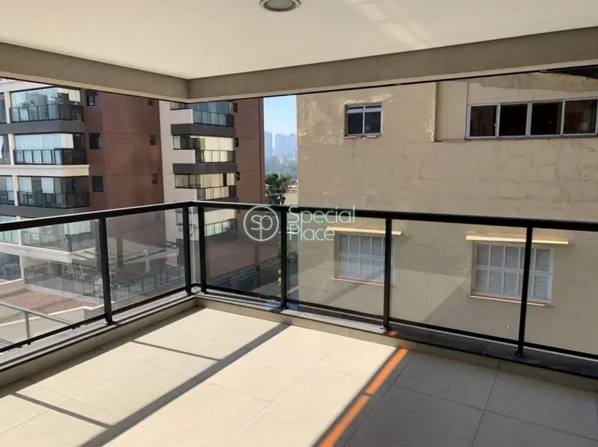 Foto 3 de Apartamento com 2 Quartos à venda, 49m² em Aclimação, São Paulo