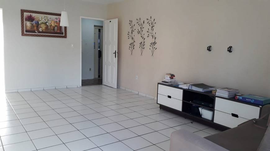 Foto 3 de Apartamento com 2 Quartos à venda, 80m² em Tirol, Natal