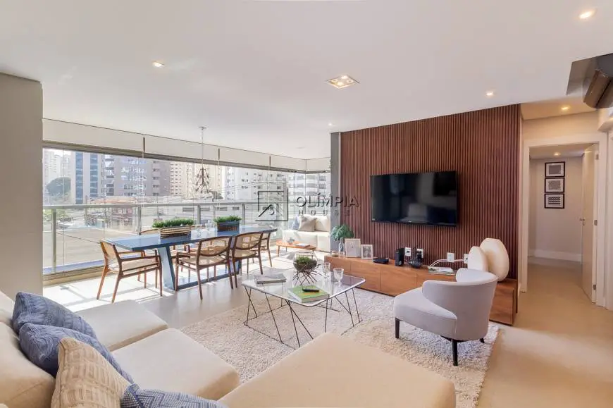 Foto 2 de Apartamento com 2 Quartos para alugar, 98m² em Vila Olímpia, São Paulo