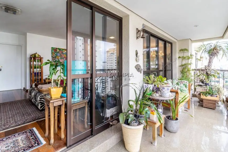 Foto 5 de Apartamento com 3 Quartos para alugar, 180m² em Campo Belo, São Paulo