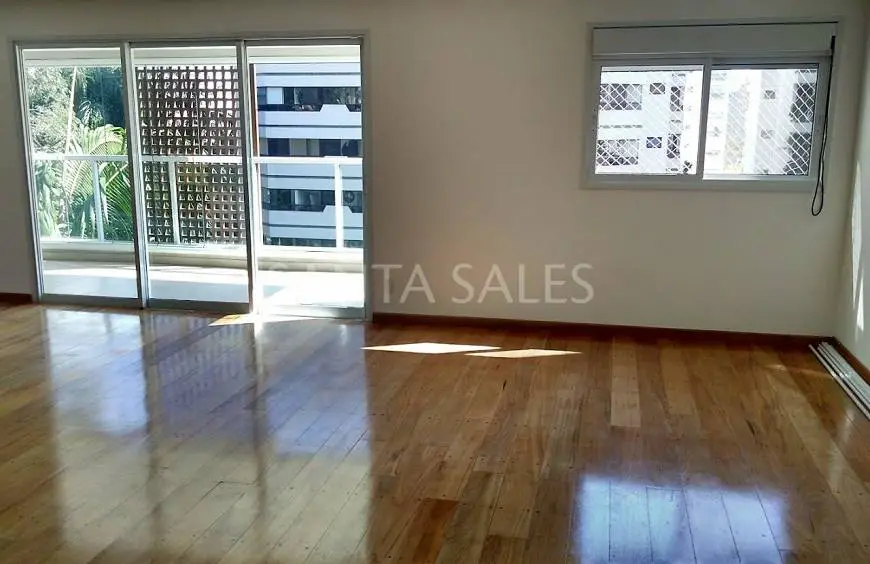 Foto 2 de Apartamento com 4 Quartos para alugar, 240m² em Chácara Santo Antônio, São Paulo
