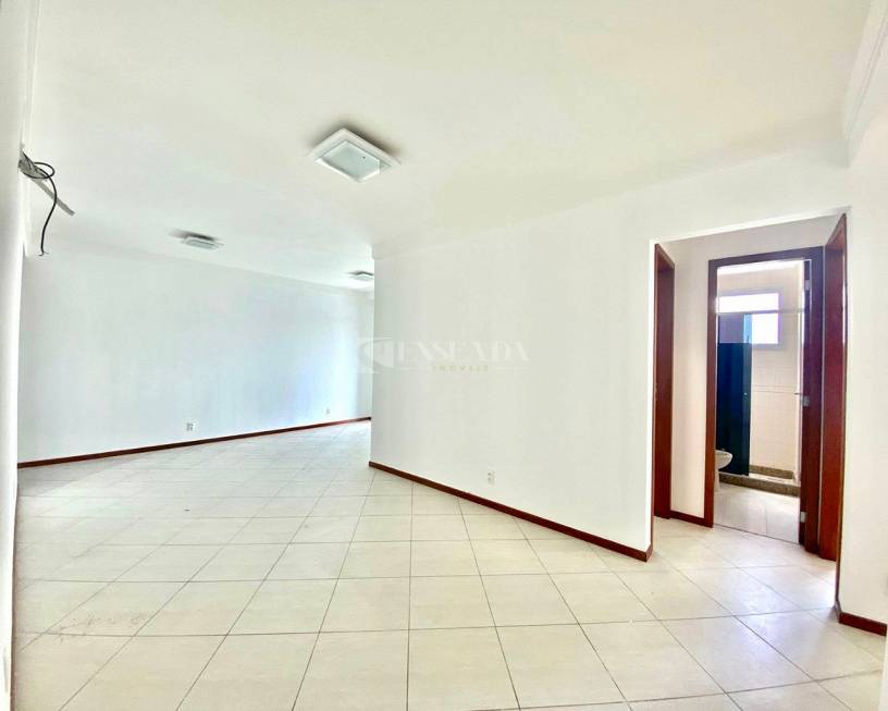 Foto 2 de Apartamento com 4 Quartos à venda, 140m² em Enseada do Suá, Vitória
