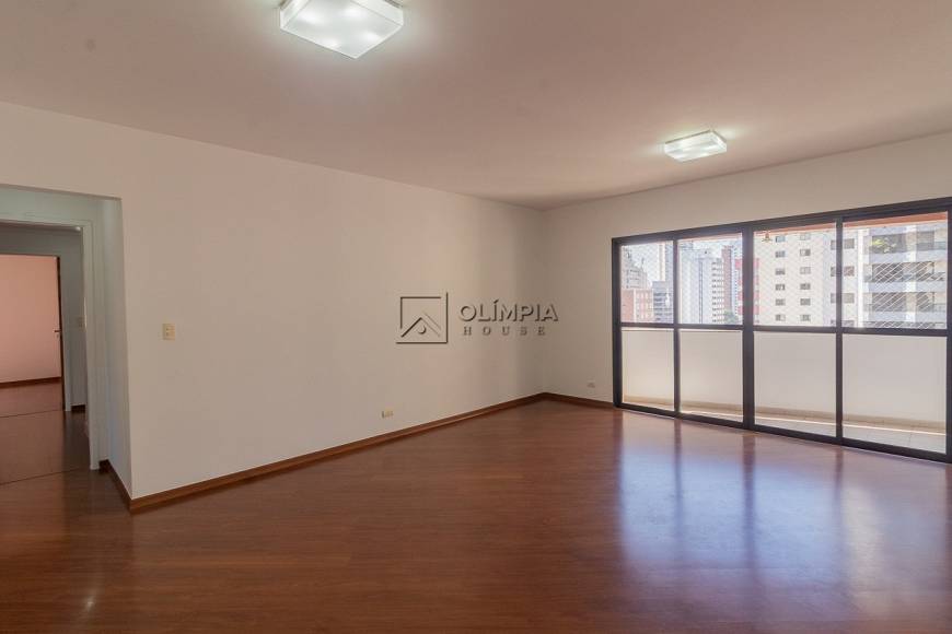 Foto 2 de Apartamento com 4 Quartos à venda, 143m² em Vila Mariana, São Paulo