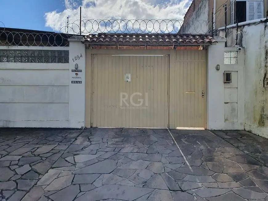 Foto 2 de Casa com 2 Quartos à venda, 144m² em Tristeza, Porto Alegre