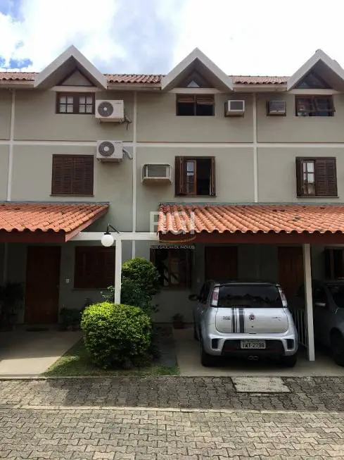 Foto 1 de Casa com 2 Quartos à venda, 94m² em Tristeza, Porto Alegre