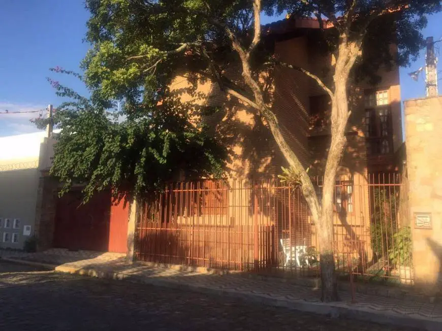 Foto 3 de Casa com 4 Quartos à venda, 323m² em Centro, Lorena