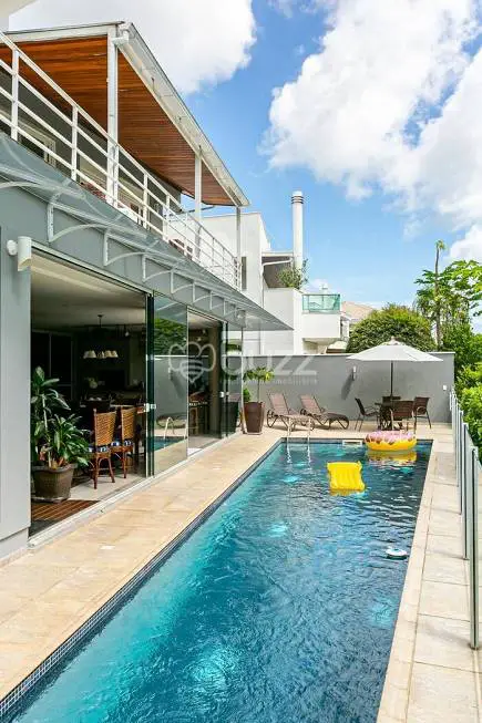 Foto 1 de Casa com 4 Quartos à venda, 393m² em Córrego Grande, Florianópolis