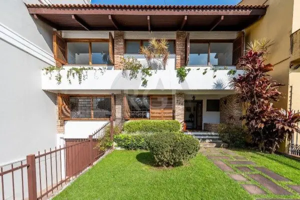 Foto 1 de Casa com 4 Quartos à venda, 495m² em Vila Jardim, Porto Alegre