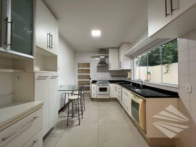 Foto 5 de Casa de Condomínio com 3 Quartos para alugar, 280m² em Campos do Conde, Tremembé