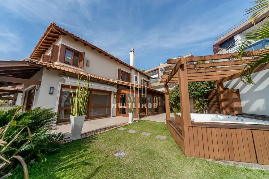 Foto 1 de Casa de Condomínio com 4 Quartos à venda, 522m² em Vila Assunção, Porto Alegre