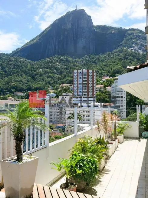 Foto 2 de Cobertura com 4 Quartos à venda, 455m² em Lagoa, Rio de Janeiro