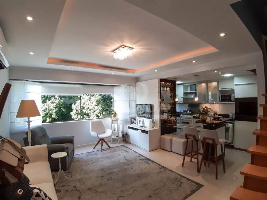 Foto 1 de Apartamento com 1 Quarto à venda, 65m² em Auxiliadora, Porto Alegre