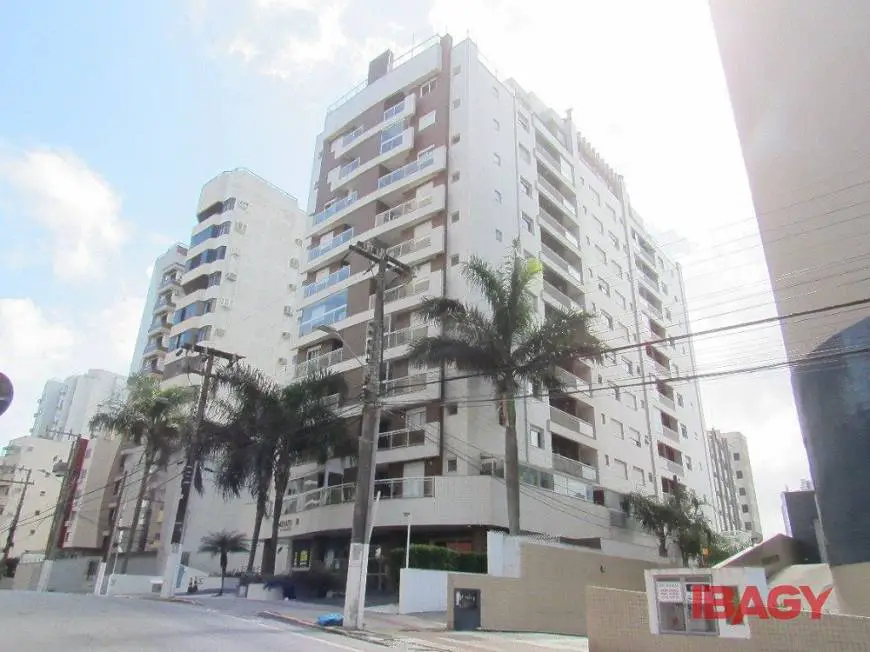 Foto 1 de Apartamento com 1 Quarto para alugar, 52m² em Centro, Florianópolis