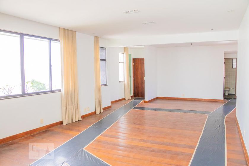 Foto 1 de Apartamento com 2 Quartos para alugar, 220m² em Barra, Salvador