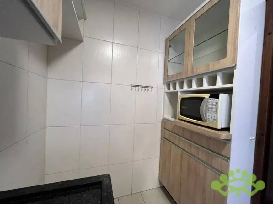 Foto 5 de Apartamento com 3 Quartos para alugar, 81m² em Batel, Curitiba