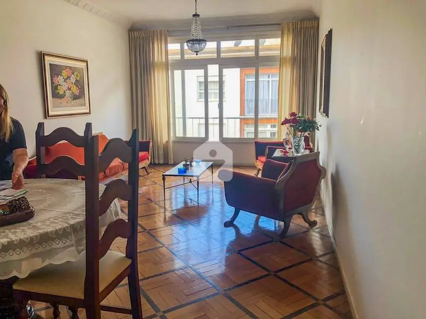 Foto 1 de Apartamento com 3 Quartos para alugar, 117m² em Centro, Petrópolis